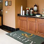 Quality Inn 